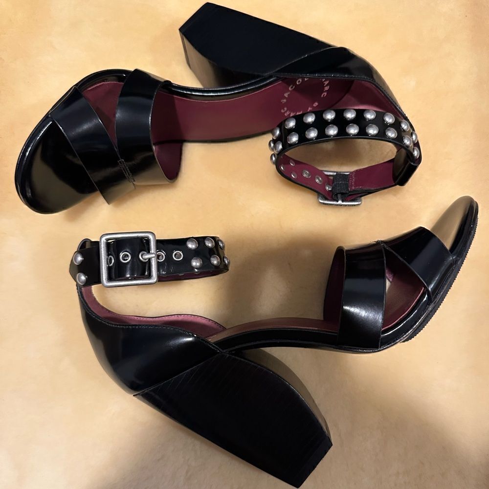 Marc Jacobs Women’s Stud Strap Half Moon Hight Heel black leather sandal US 7,5 - Picture 11 of 14